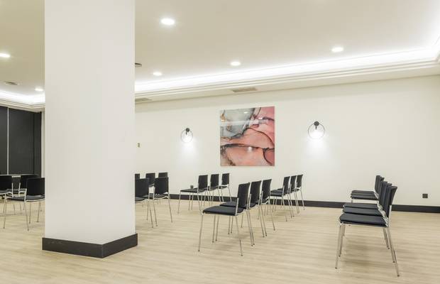 HINOJOS Hotel ILUNION Alcora Sevilla Seville